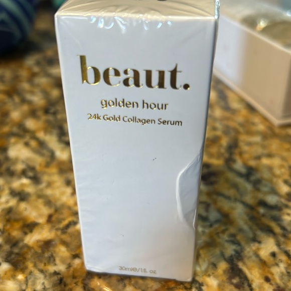 GOLDEN HOUR 24K GOLD SERUM